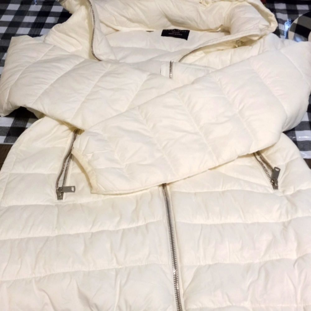 WOMEN'S COAT - Picture 2 of 5